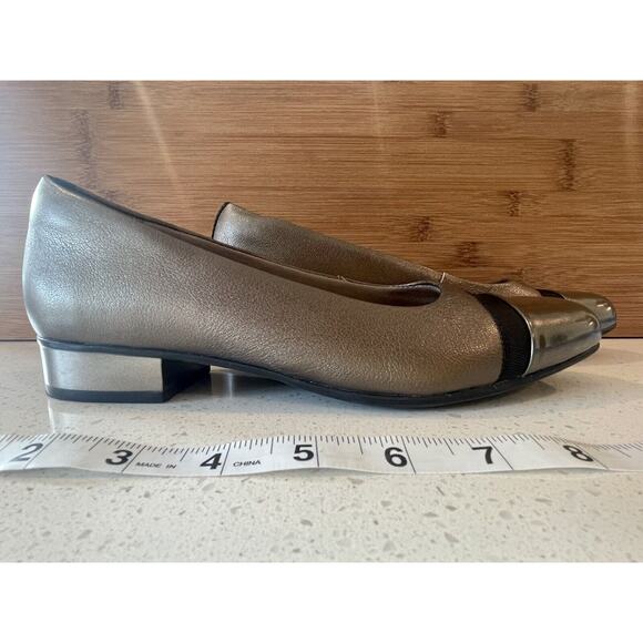 Clarks Collection Ultimate Comfort Heels Pumps Size 8 Pewter & Black - Picture 8 of 11